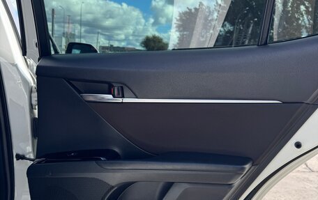 Toyota Camry, 2018 год, 2 650 000 рублей, 20 фотография