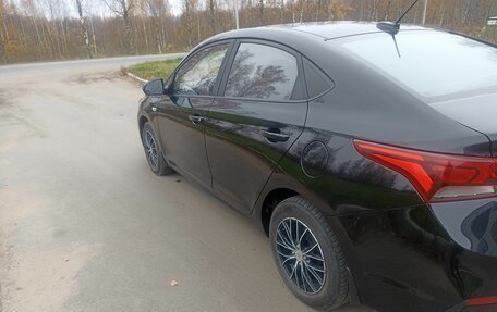 Hyundai Solaris II рестайлинг, 2018 год, 1 250 000 рублей, 5 фотография