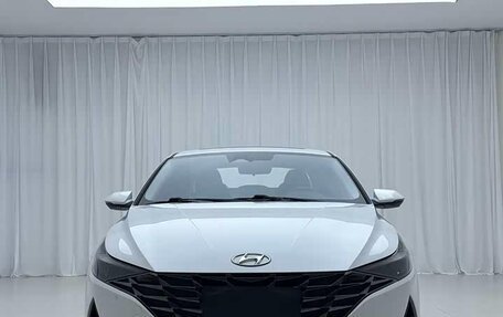 Hyundai Elantra, 2023 год, 1 560 000 рублей, 2 фотография
