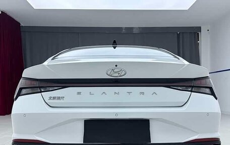 Hyundai Elantra, 2023 год, 1 560 000 рублей, 5 фотография