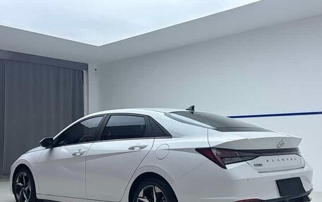 Hyundai Elantra, 2023 год, 1 560 000 рублей, 4 фотография