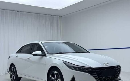Hyundai Elantra, 2023 год, 1 560 000 рублей, 3 фотография