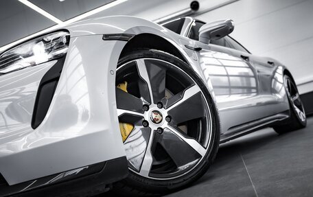 Porsche Taycan I, 2021 год, 12 300 000 рублей, 3 фотография