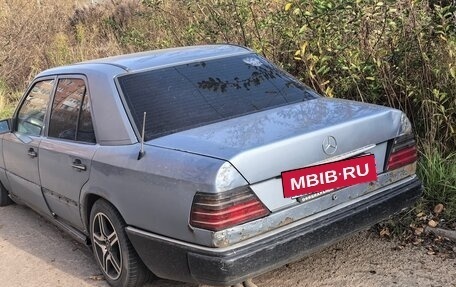 Mercedes-Benz W124, 1988 год, 120 000 рублей, 2 фотография