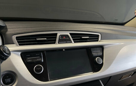 Geely Atlas I, 2019 год, 1 799 000 рублей, 18 фотография