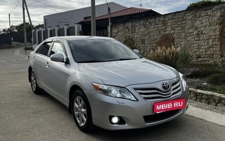 Toyota Camry, 2010 год, 1 150 000 рублей, 2 фотография