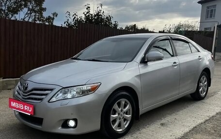 Toyota Camry, 2010 год, 1 150 000 рублей, 4 фотография