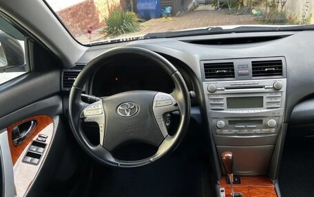 Toyota Camry, 2010 год, 1 150 000 рублей, 12 фотография