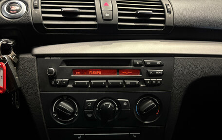 BMW 1 серия, 2010 год, 749 000 рублей, 15 фотография