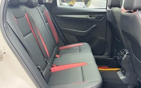 Skoda Karoq I, 2023 год, 1 680 000 рублей, 12 фотография