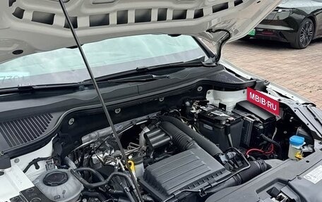 Skoda Karoq I, 2023 год, 1 680 000 рублей, 16 фотография