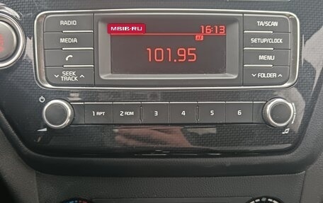KIA Rio III рестайлинг, 2015 год, 900 000 рублей, 5 фотография