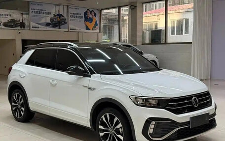 Volkswagen T-Roc I, 2022 год, 1 450 000 рублей, 3 фотография