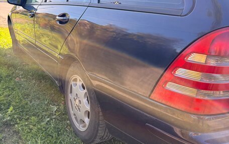 Mercedes-Benz C-Класс, 2001 год, 430 000 рублей, 3 фотография