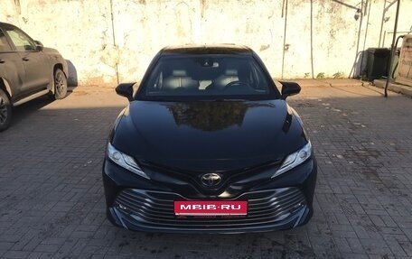 Toyota Camry, 2018 год, 2 965 000 рублей, 1 фотография