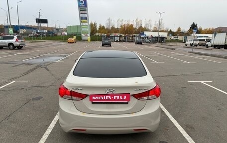 Hyundai Elantra VI, 2011 год, 850 000 рублей, 2 фотография