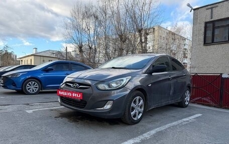 Hyundai Solaris II рестайлинг, 2012 год, 350 000 рублей, 7 фотография