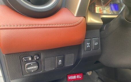 Toyota RAV4, 2013 год, 1 750 000 рублей, 9 фотография