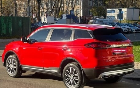 Geely Atlas, 2022 год, 1 748 000 рублей, 3 фотография