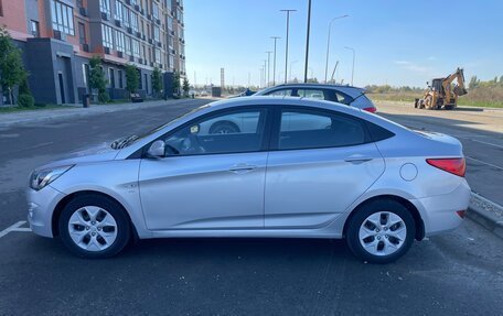Hyundai Solaris II рестайлинг, 2015 год, 860 000 рублей, 5 фотография