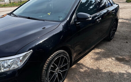 Toyota Camry, 2015 год, 2 180 000 рублей, 1 фотография