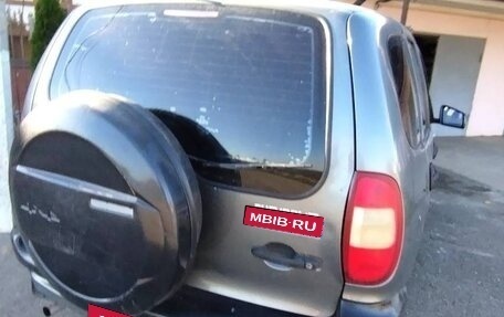 Chevrolet Niva I рестайлинг, 2004 год, 345 000 рублей, 4 фотография