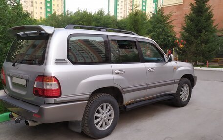 Toyota Land Cruiser 100 рестайлинг 2, 2006 год, 3 500 000 рублей, 7 фотография