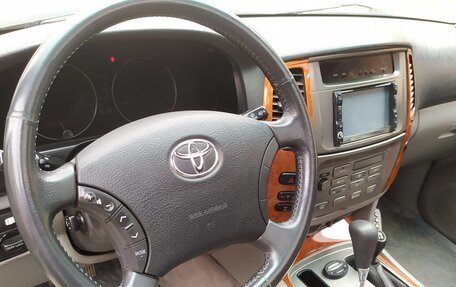 Toyota Land Cruiser 100 рестайлинг 2, 2006 год, 3 500 000 рублей, 8 фотография