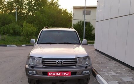 Toyota Land Cruiser 100 рестайлинг 2, 2006 год, 3 500 000 рублей, 6 фотография