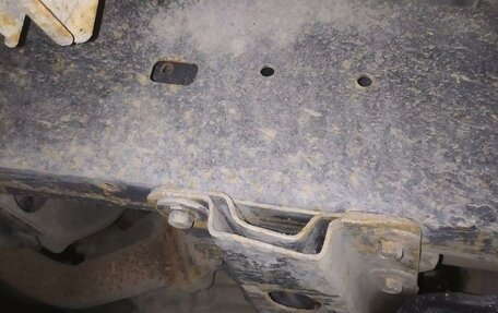 Toyota Land Cruiser 100 рестайлинг 2, 2006 год, 3 500 000 рублей, 26 фотография