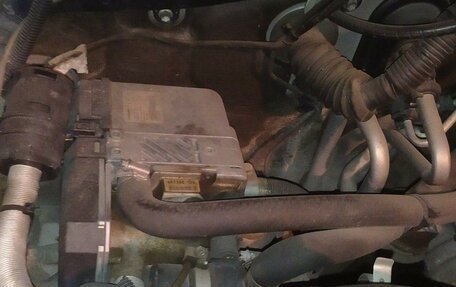 Toyota Land Cruiser 100 рестайлинг 2, 2006 год, 3 500 000 рублей, 32 фотография
