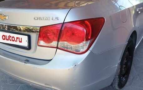 Chevrolet Cruze II, 2011 год, 710 000 рублей, 9 фотография