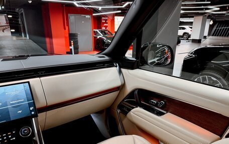 Land Rover Range Rover IV рестайлинг, 2022 год, 18 700 000 рублей, 15 фотография