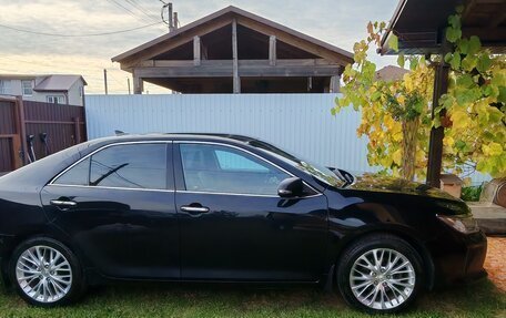 Toyota Camry, 2017 год, 1 650 000 рублей, 4 фотография