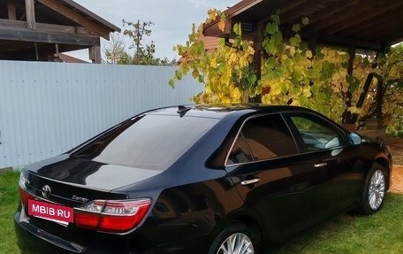 Toyota Camry, 2017 год, 1 650 000 рублей, 5 фотография