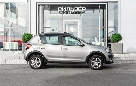 Renault Sandero II рестайлинг, 2015 год, 800 000 рублей, 8 фотография