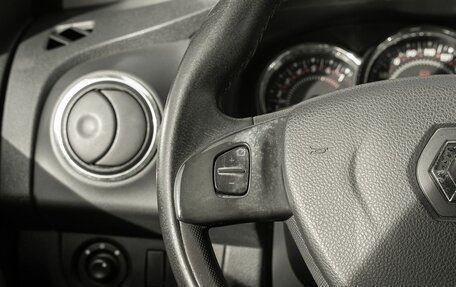 Renault Sandero II рестайлинг, 2015 год, 800 000 рублей, 16 фотография