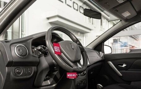 Renault Sandero II рестайлинг, 2015 год, 800 000 рублей, 14 фотография