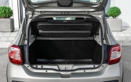 Renault Sandero II рестайлинг, 2015 год, 800 000 рублей, 28 фотография
