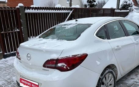 Opel Astra J, 2014 год, 800 000 рублей, 3 фотография