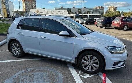 Volkswagen Golf VII рестайлинг, 2018 год, 1 900 000 рублей, 2 фотография