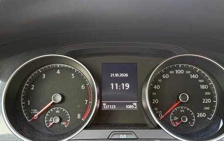 Volkswagen Golf VII рестайлинг, 2018 год, 1 900 000 рублей, 12 фотография
