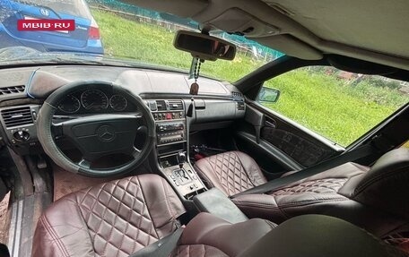 Mercedes-Benz E-Класс, 1997 год, 280 000 рублей, 4 фотография