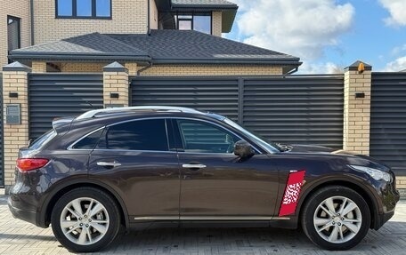 Infiniti FX II, 2013 год, 1 550 000 рублей, 3 фотография