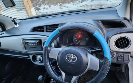Toyota Vitz, 2011 год, 700 000 рублей, 8 фотография