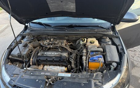 Chevrolet Cruze II, 2010 год, 720 000 рублей, 6 фотография