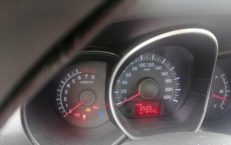 KIA Rio III рестайлинг, 2012 год, 800 000 рублей, 2 фотография