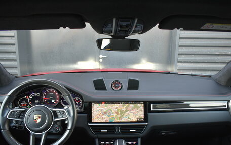 Porsche Cayenne III, 2021 год, 8 990 000 рублей, 13 фотография