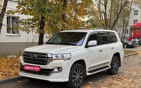 Toyota Land Cruiser 200, 2016 год, 5 000 000 рублей, 4 фотография