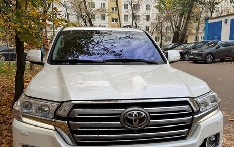 Toyota Land Cruiser 200, 2016 год, 5 000 000 рублей, 3 фотография